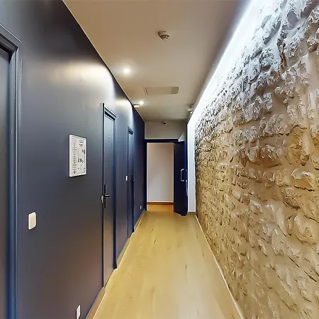 Hotell De Menilmontant Paris