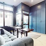 De Menilmontant Hotel 3*
