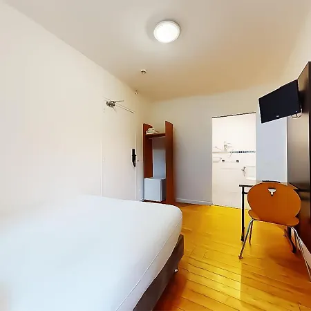 De Menilmontant Szálloda 3*