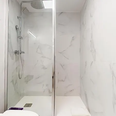 De Menilmontant Szálloda 3*