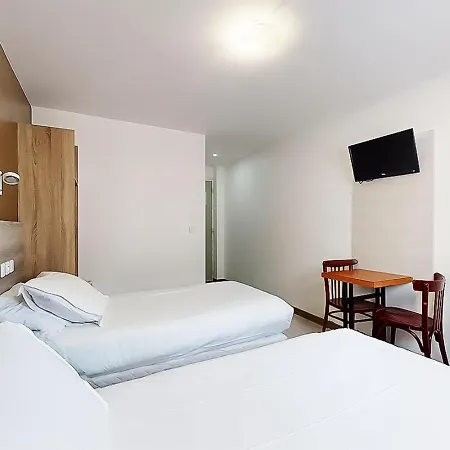 Szálloda De Menilmontant 3*