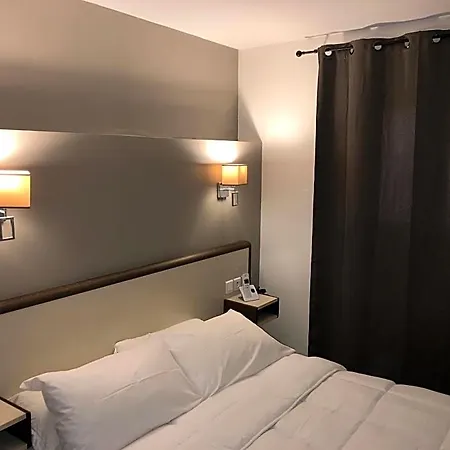 Hotel De Menilmontant 3*