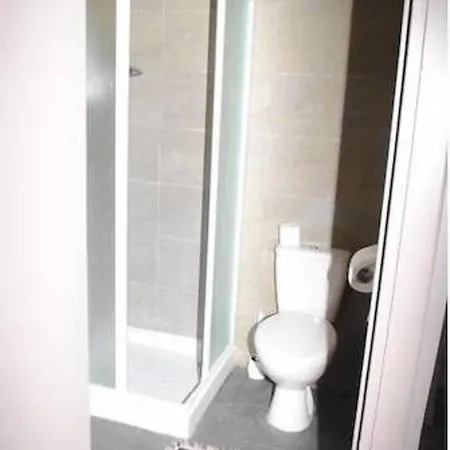 Szálloda De Menilmontant 3*