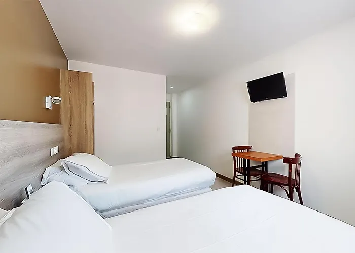 Hotel De Ménilmontant 3*