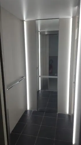 De Ménilmontant Hotel 3*