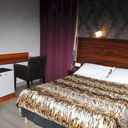 Hotell De Menilmontant Paris