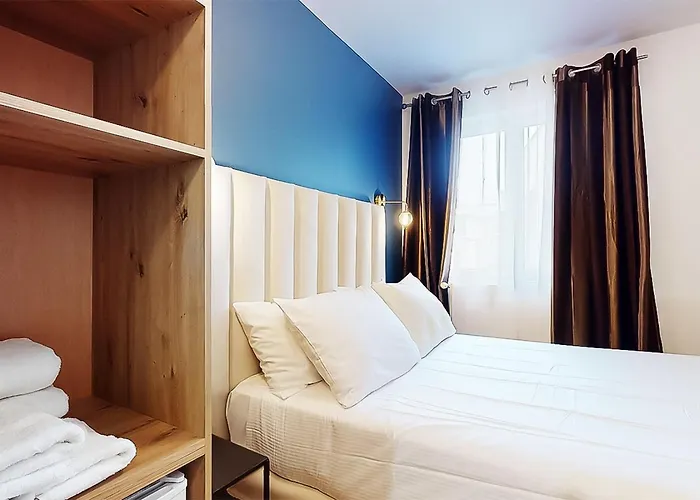 酒店 梅尼蒙当酒店 3*