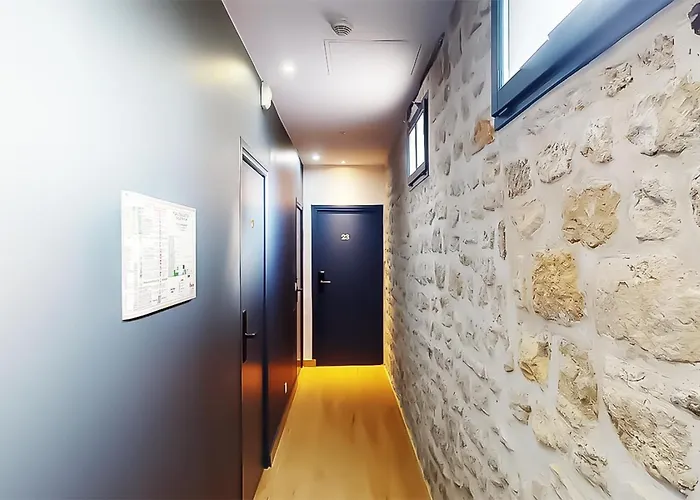 梅尼蒙当酒店 巴黎