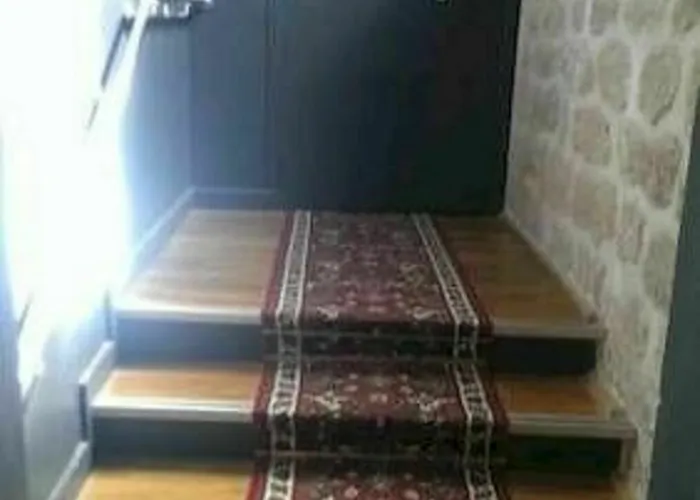 梅尼蒙当酒店 酒店