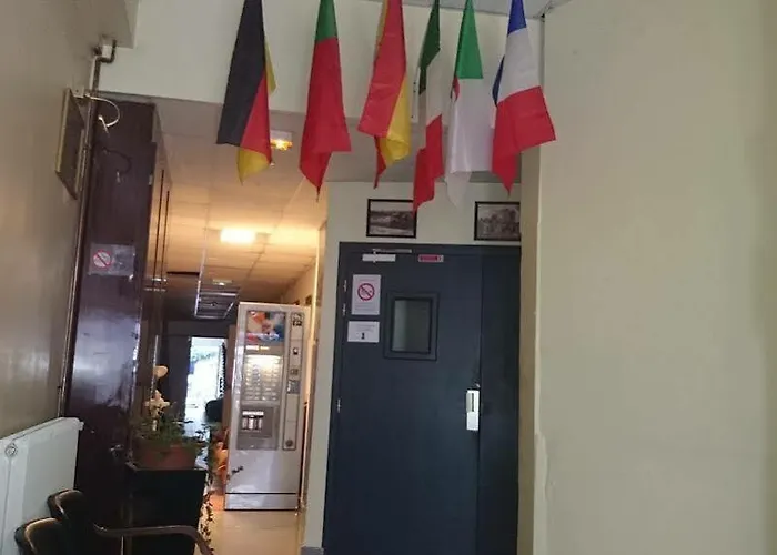 酒店 梅尼蒙当酒店